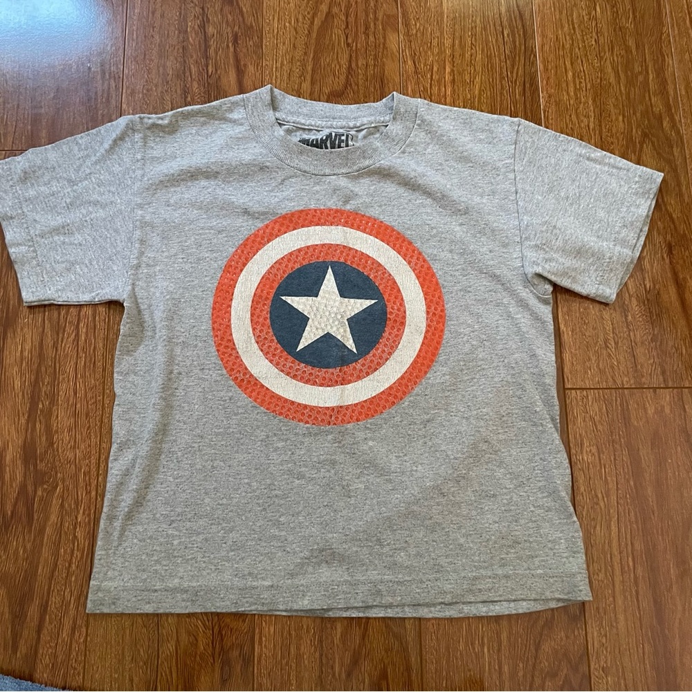 4/$13 Captain America Shirt - Medium 8